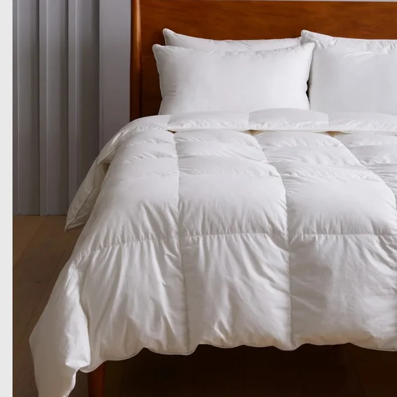 Quince Premium Down Alternative Comforter - Picture 6 of 11